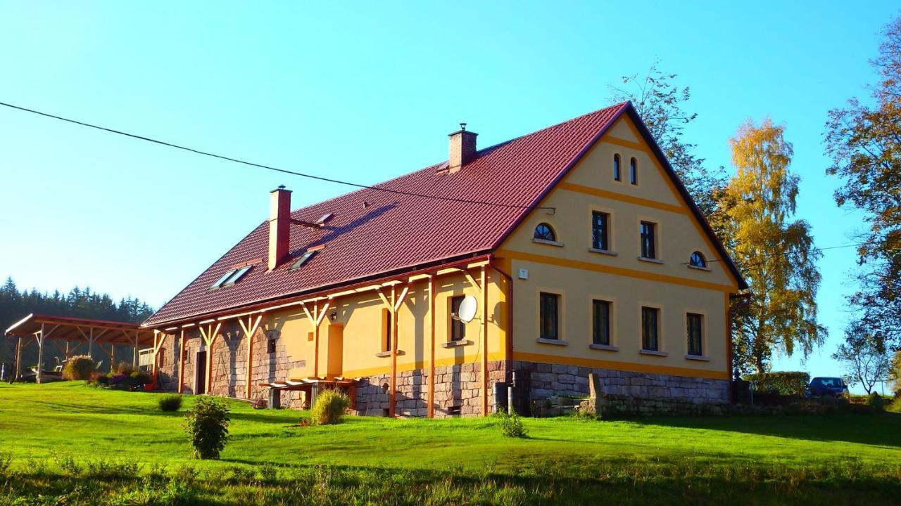 U Tatovy Lipy Appartement Jívka Buitenkant foto